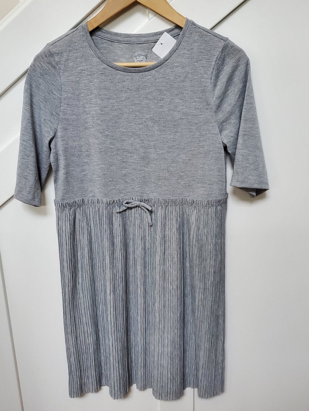 wonder nation Grey Pleated Knit Dress with Tie Waist